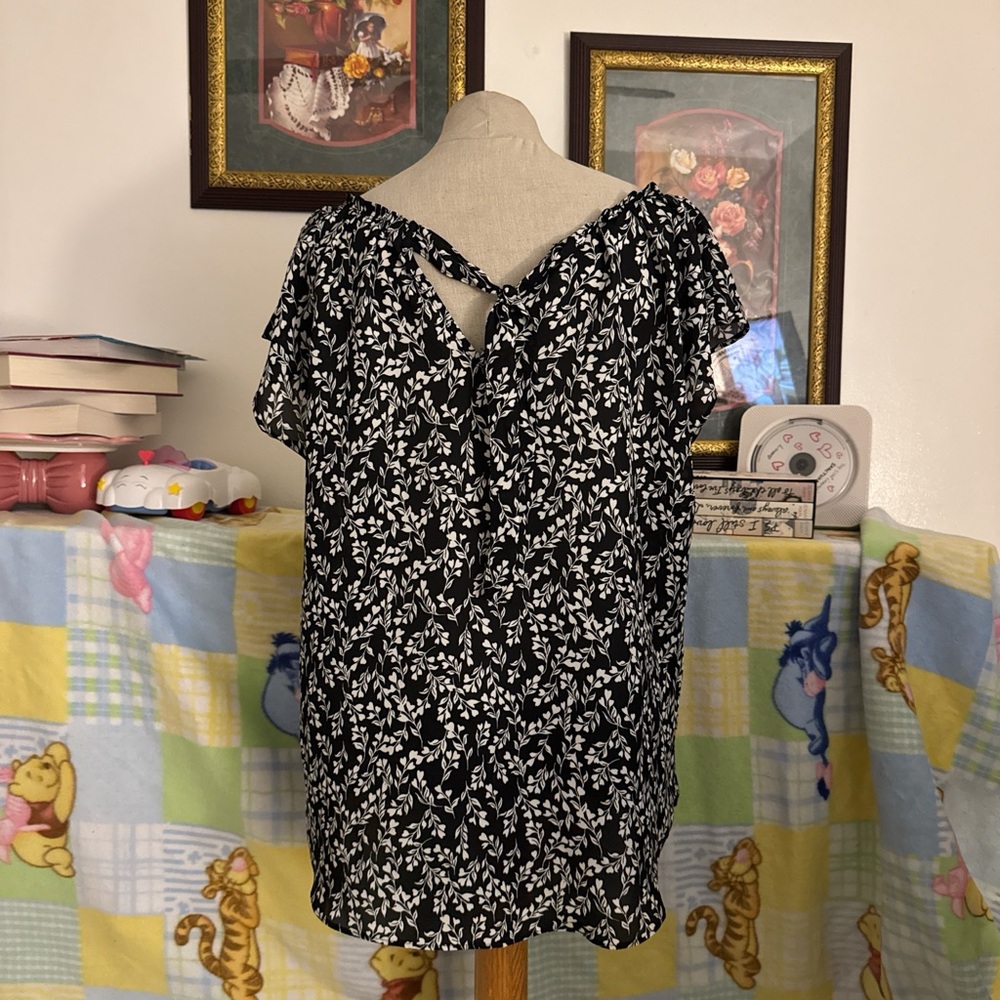 Floral blouse - Picture 3 of 4